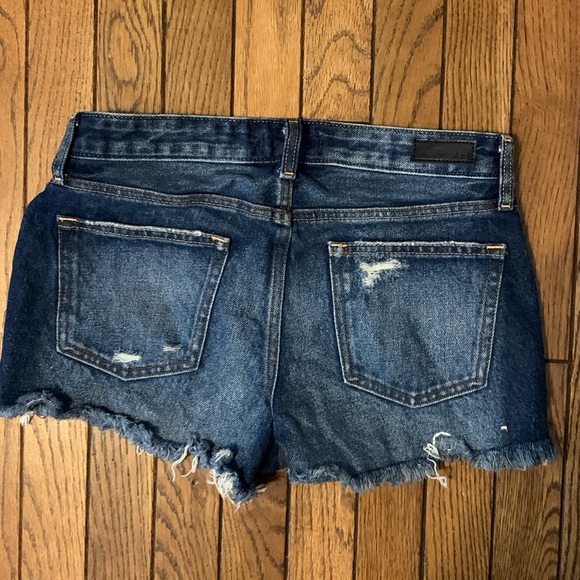 A&F Harper Low Rise Shorts - Picture 2 of 3